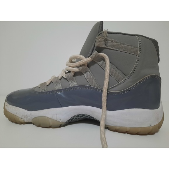 Nike Air jordan 11 High Retro Cool Gray Sz 7 Men CT8012-005 Used No Insoles main image 9